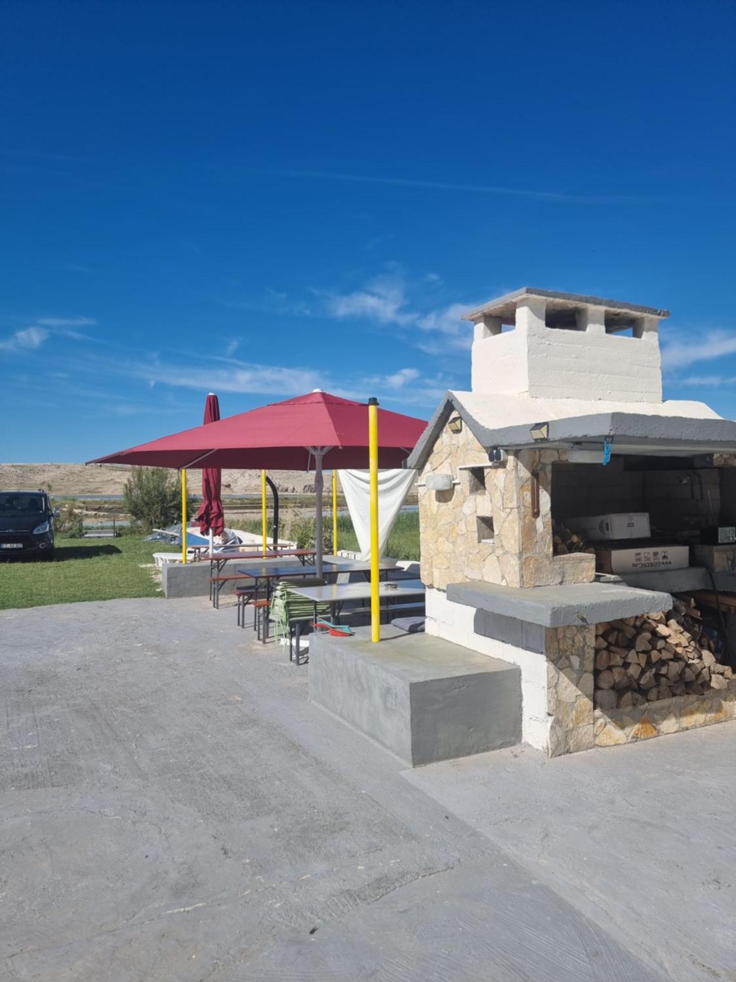 Dinjiška Apartmani Alen מראה חיצוני תמונה