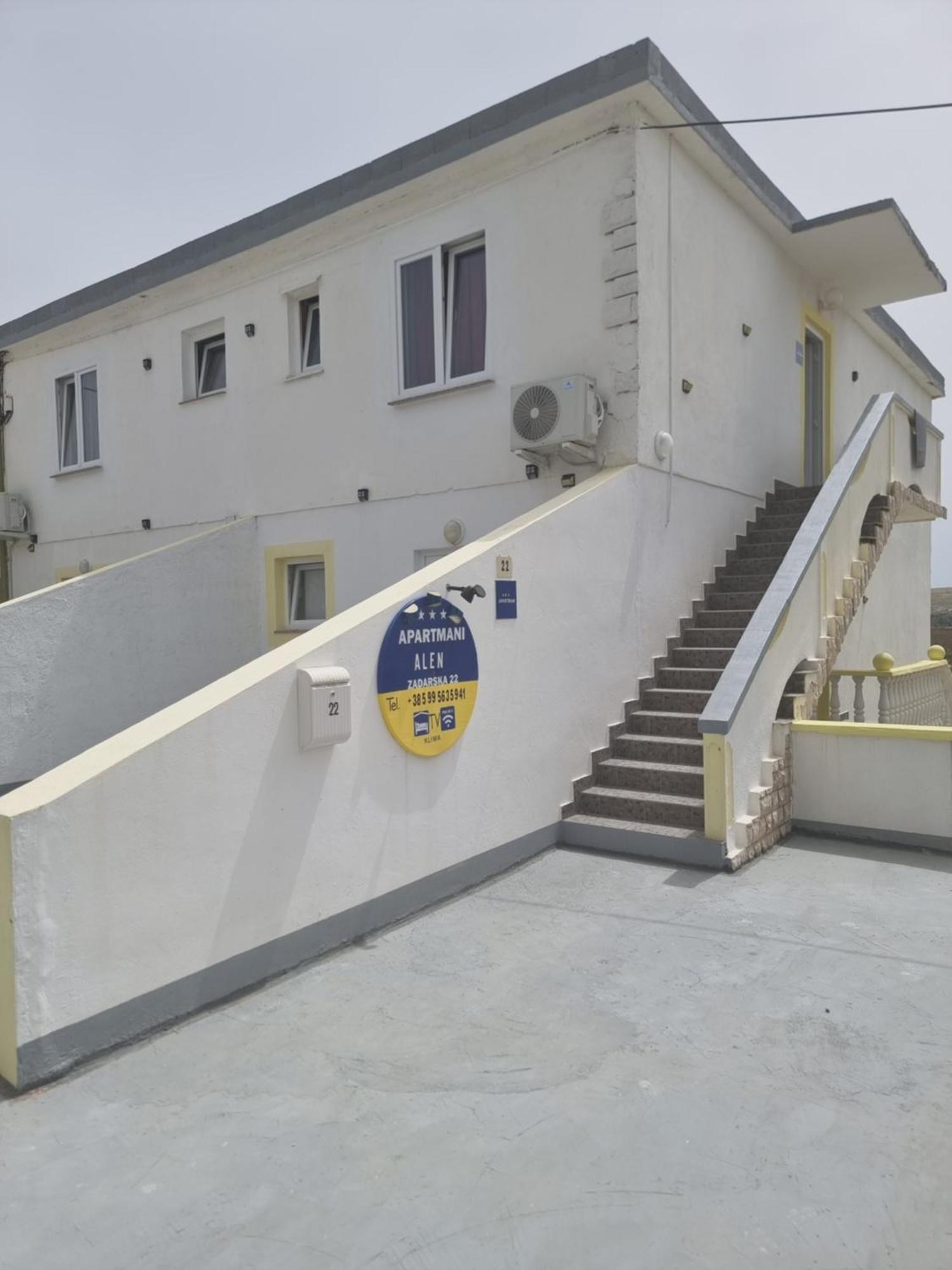 Dinjiška Apartmani Alen מראה חיצוני תמונה