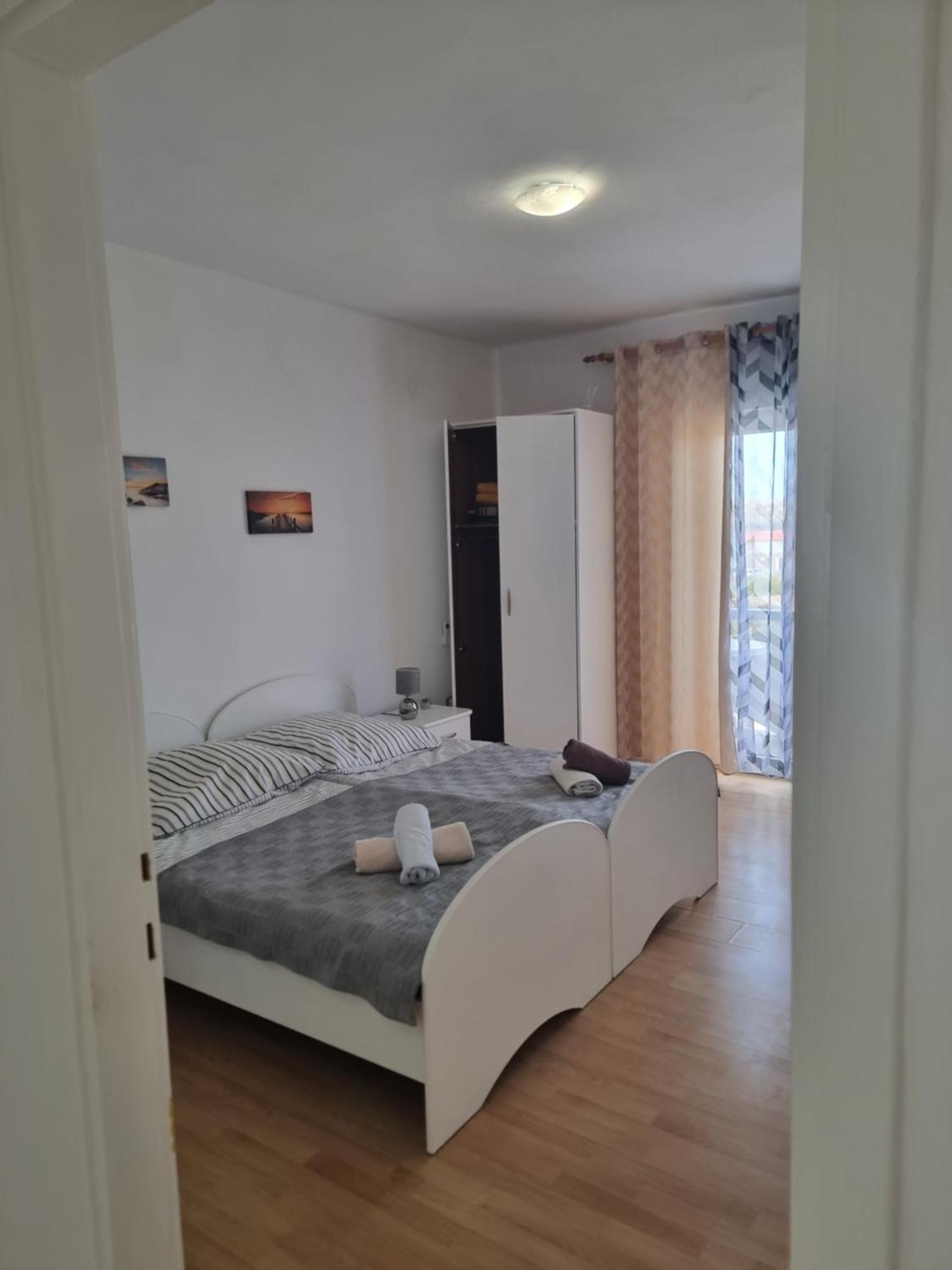 Dinjiška Apartmani Alen חדר תמונה