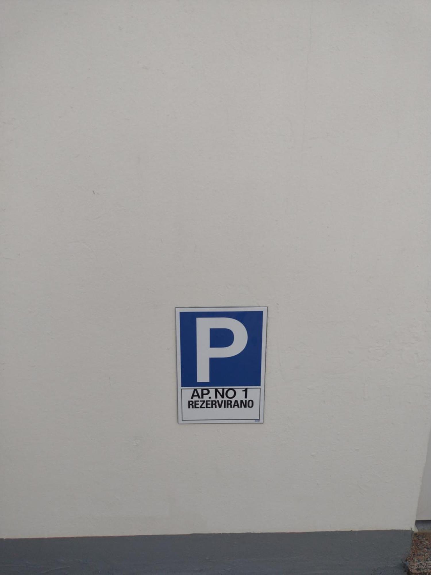 Dinjiška Apartmani Alen מראה חיצוני תמונה