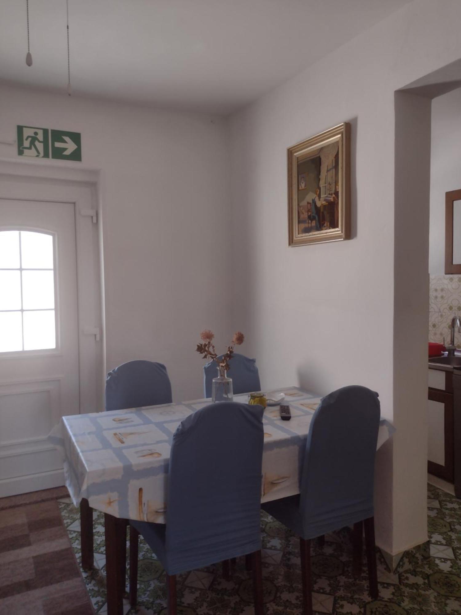 Dinjiška Apartmani Alen מראה חיצוני תמונה